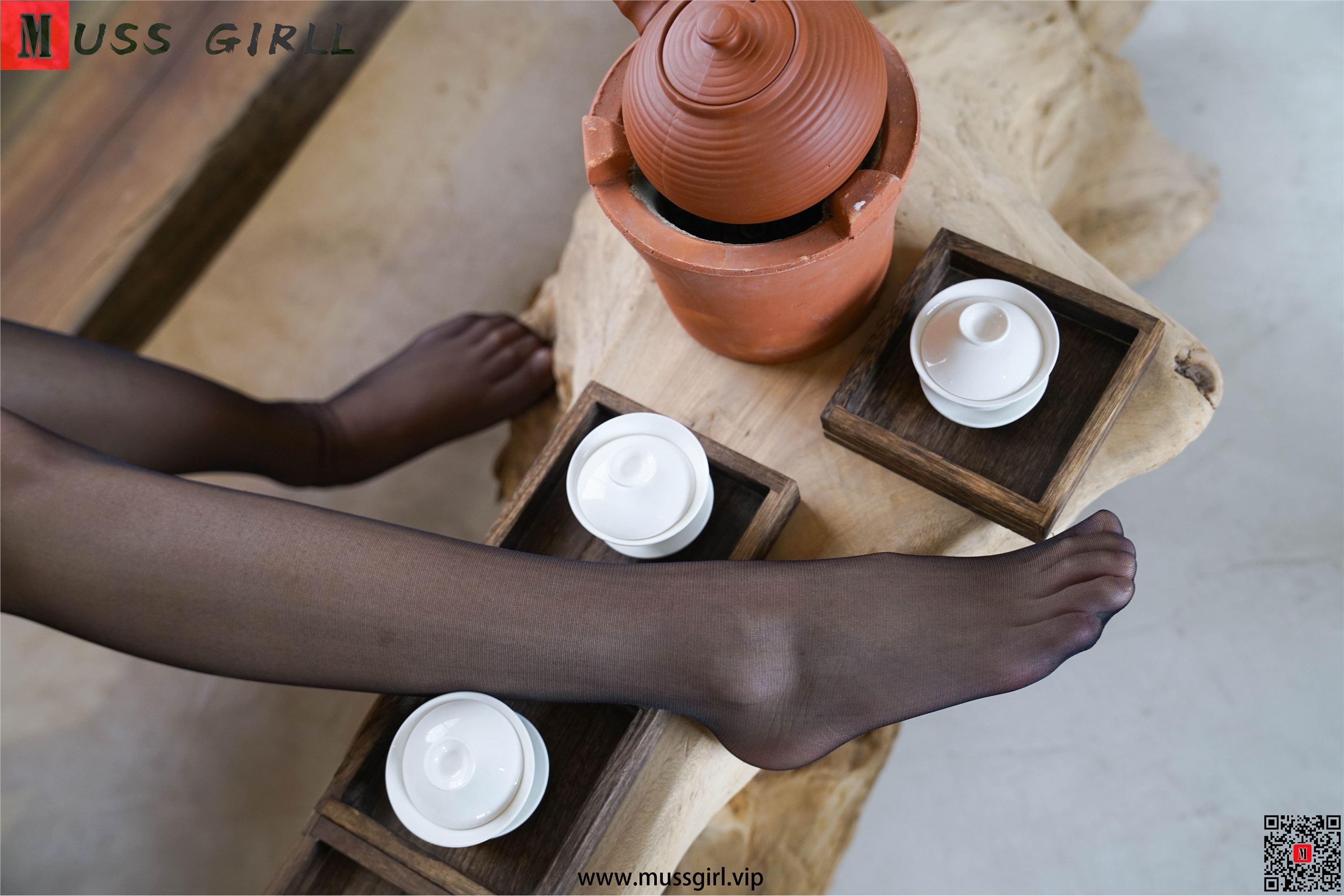 MussGirl慕丝女郎  NO.222 茶与黑丝